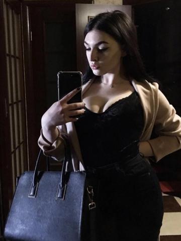 Моника фото 2